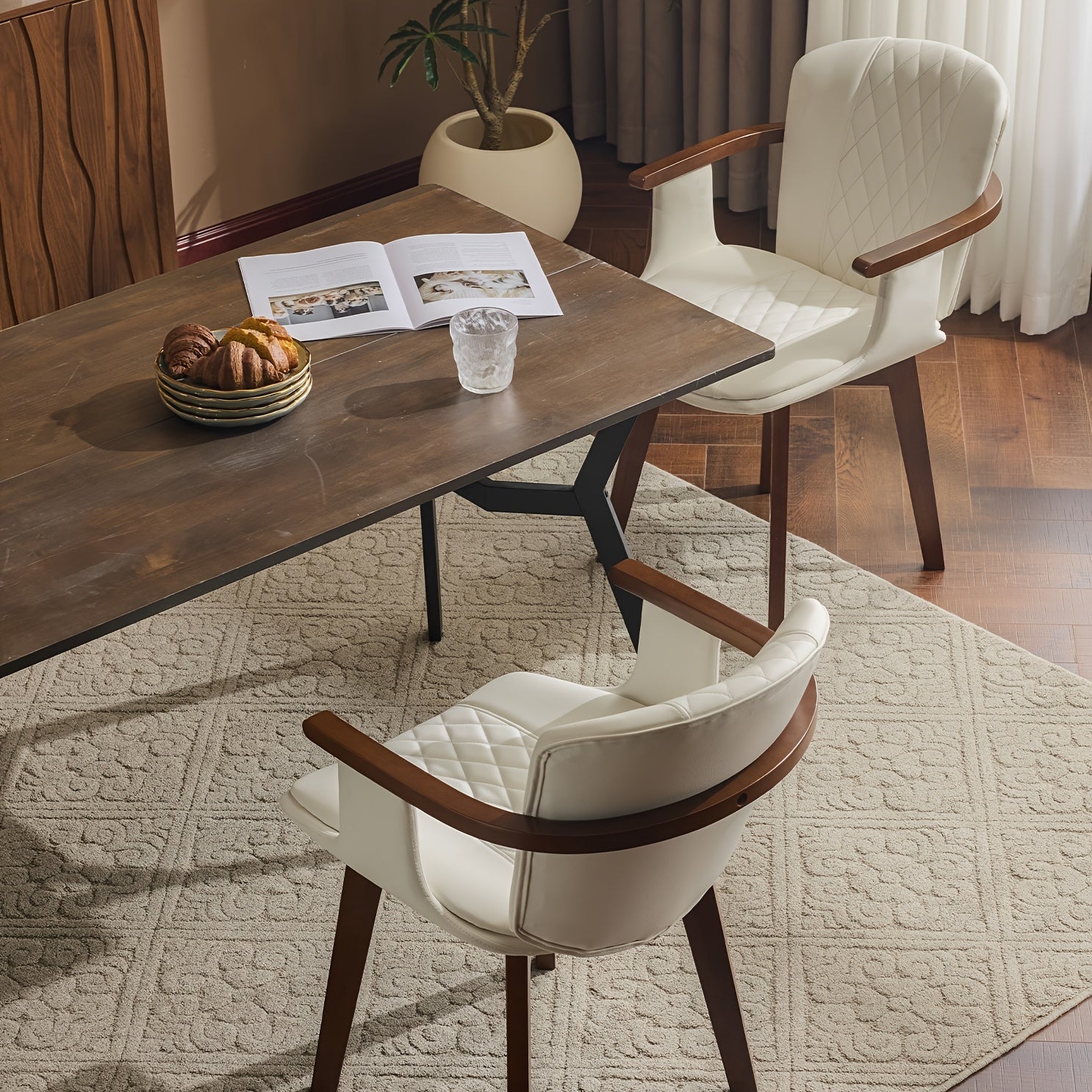 MOJAY Dining Chair, Dining Table Chair, Faux Leather Dining Chair, with Mid-Century Modern Style Faux Leather Padded Bentwood Backrest And Metal Legs Adjustable Foot Pads, Suitable for Kitchens, Restaurants
