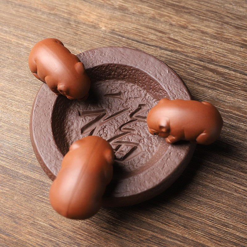 Exquisite Purple Clay Tea Pet Ornament, Suitable for Raising Miniature Piglets to Drink Water, Handmade, Cute, Mini, Brings Good Fortune, a Tea Table Decoration